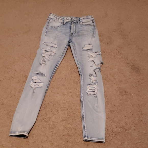 American Eagle Outfitters Denim - American Eagle ripped jeans